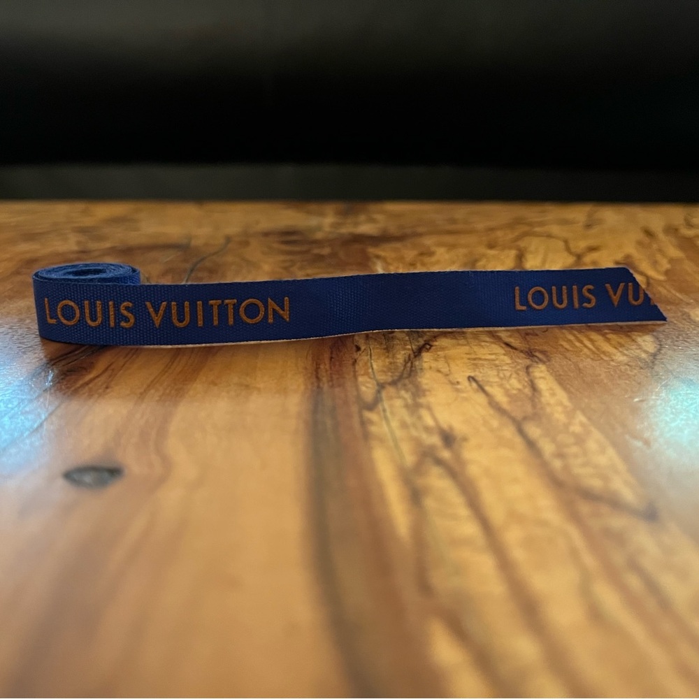 Louis Vuitton ribbon